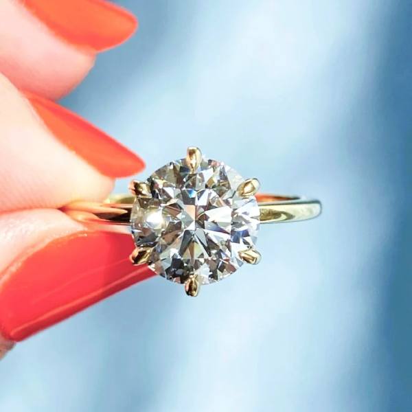 Turning Grandma’s Stone Into New Custom Engagement Rings in Dallas